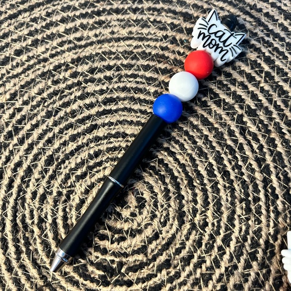 Cat Mom Beaded Pen - Picture 1 of 1